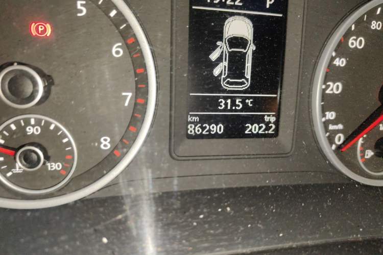 Used Volkswagen Tiguan 2016 280TSI Automatic Two-Wheel Drive Silk Road Comfort Edition Odometer Close Up