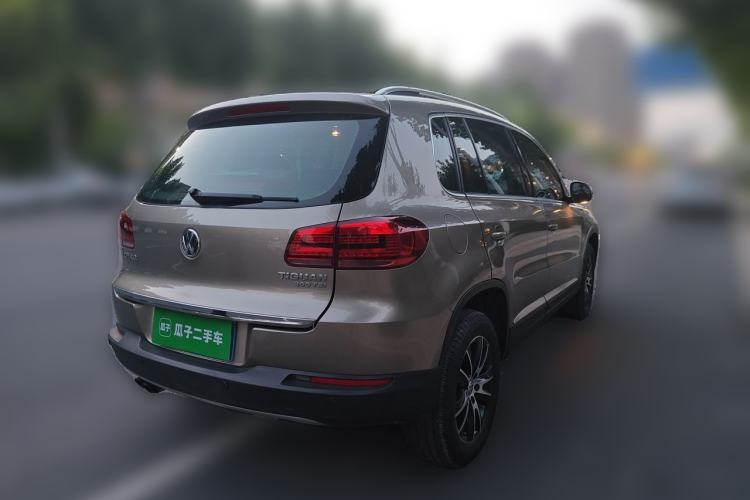 Used Volkswagen Tiguan 2016 300TSI Automatic Two-Wheel Drive Luxury Edition Rear Right 45 Deg
