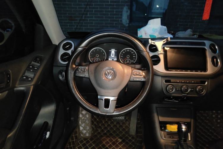 Used Volkswagen Tiguan 2016 280TSI Automatic Two-Wheel Drive Silk Road Comfort Edition Steering Wheel