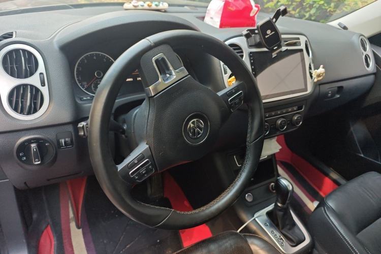 Used Volkswagen Tiguan 2016 300TSI Automatic Two-Wheel Drive Luxury Edition Steering Wheel