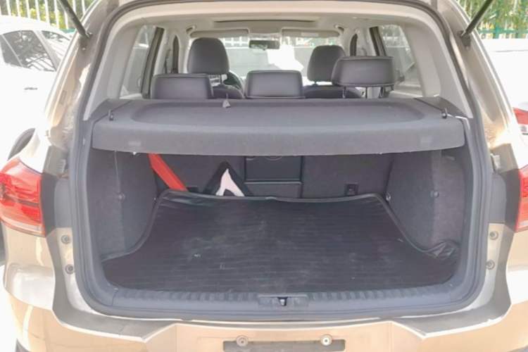 Used Volkswagen Tiguan 2016 300TSI Automatic All-Wheel Drive Fashion Vision Edition Trunk