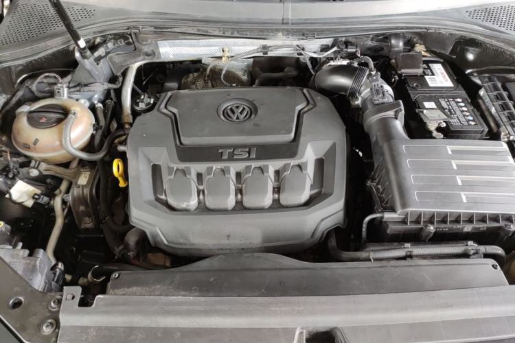 Used Volkswagen Tiguan 2017 330TSI All-Wheel-Drive Innovation Model Engine Bay