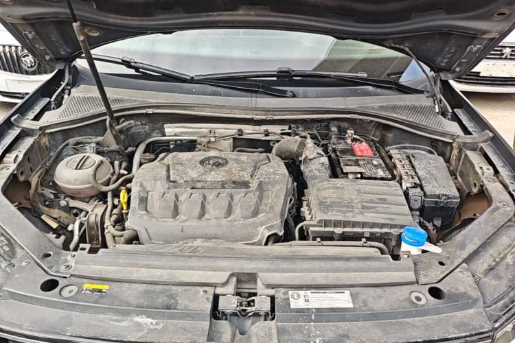 Used Volkswagen Tiguan 2017 330TSI All-Wheel-Drive Innovation Model Engine Bay