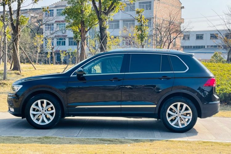 Used Volkswagen Tiguan 2017 280TSI Two-Wheel-Drive Elite Version Exterior 3