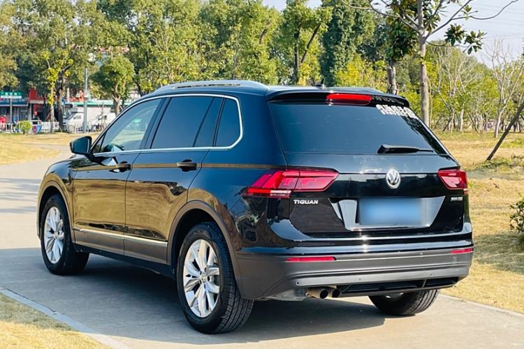 Used Volkswagen Tiguan 2017 280TSI Two-Wheel-Drive Elite Version Exterior 4