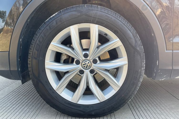 Used Volkswagen Tiguan 2017 280TSI Two-Wheel-Drive Elite Version Exterior 7