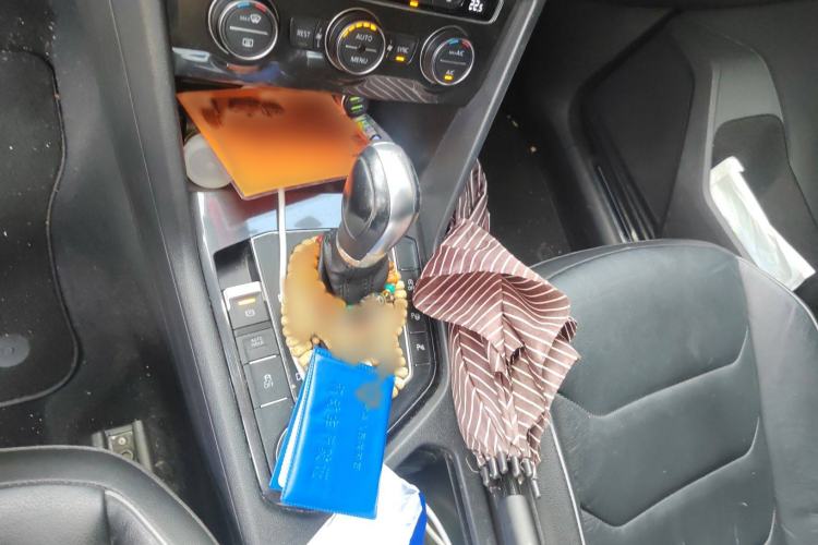 Used Volkswagen Tiguan 2017 330TSI Four-Wheel Drive High-End Model Gear Lever