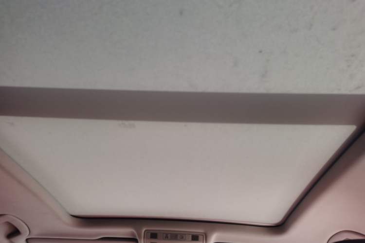 Used Volkswagen Tiguan 2017 330TSI All-Wheel-Drive Innovation Model Headliner