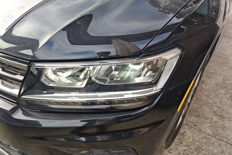 Used Volkswagen Tiguan 2017 330TSI All-Wheel-Drive Innovation Model Left Front Headlight