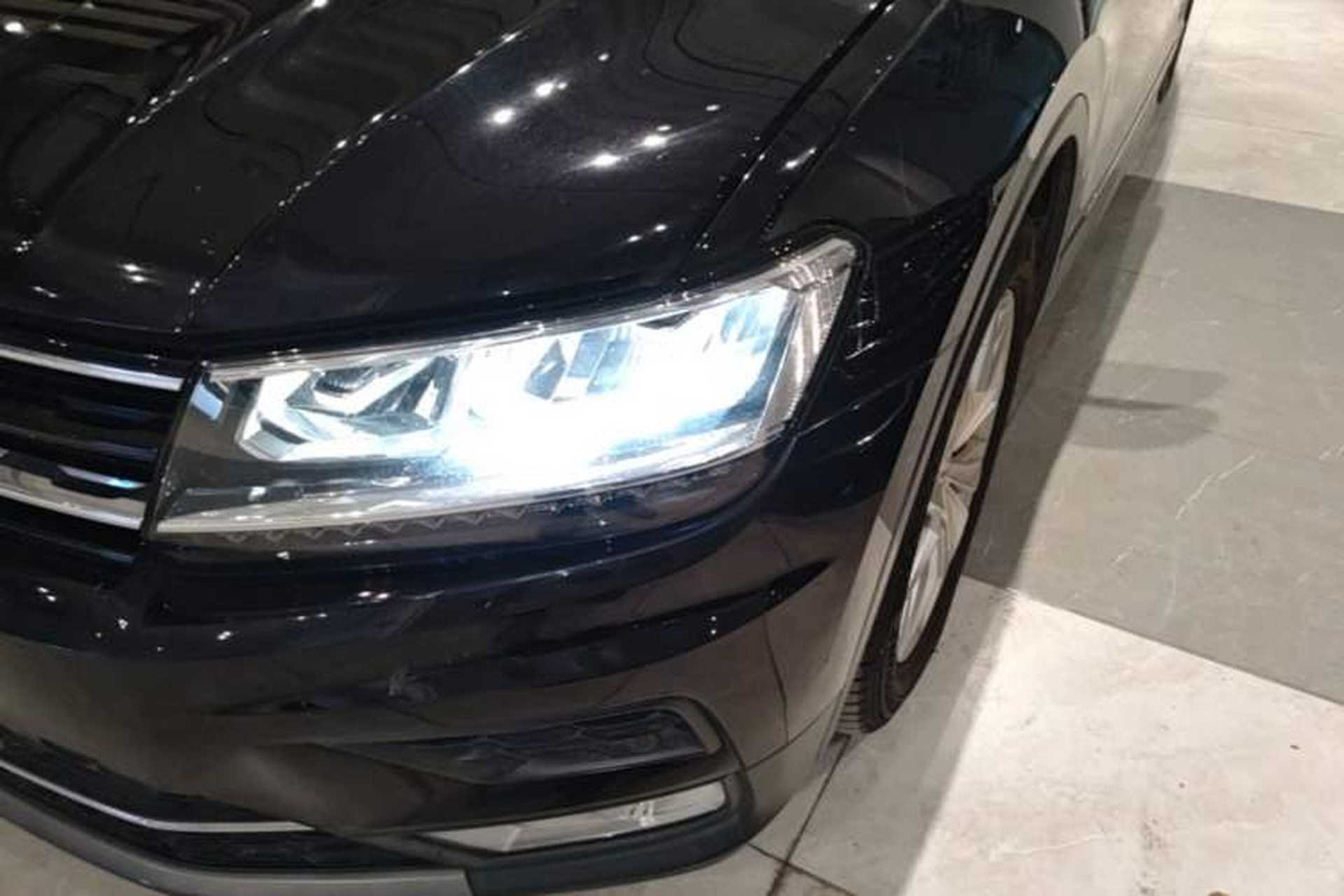 Used Volkswagen Tiguan 2017 330TSI All-Wheel-Drive Innovation Model Left Front Headlight