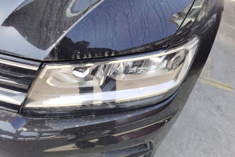 Used Volkswagen Tiguan 2017 330TSI All-Wheel-Drive Innovation Model Left Front Headlight