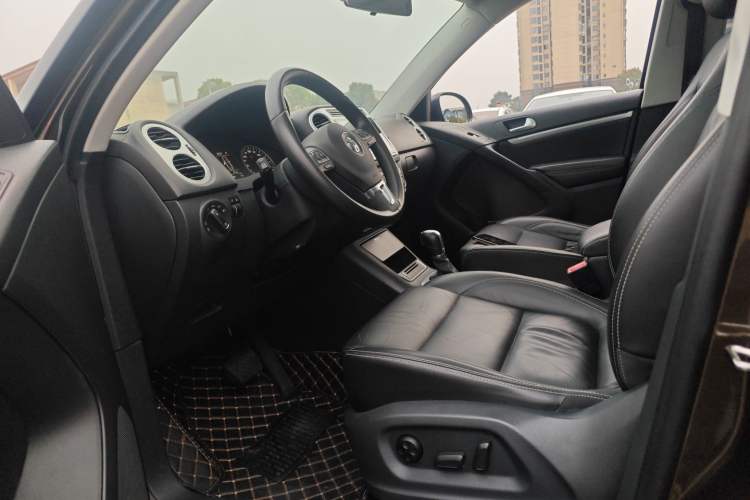 Used Volkswagen Tiguan 2017 300TSI Automatic Two-Wheel Drive Silk Road Comfort Edition Left Front Seat