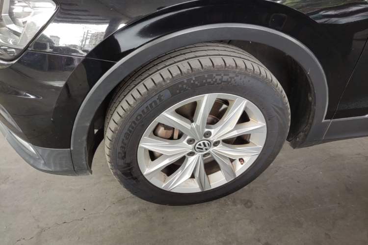 Used Volkswagen Tiguan 2017 330TSI All-Wheel-Drive Innovation Model Left Front Wheel Hub