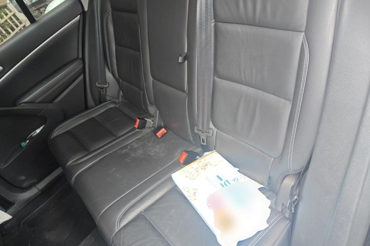 Used Volkswagen Tiguan 2017 300TSI Automatic Two-Wheel Drive Silk Road Comfort Edition Left Rear Seat