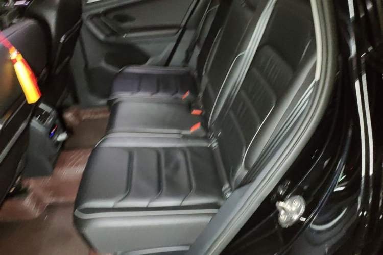 Used Volkswagen Tiguan 2017 330TSI Four-Wheel Drive High-End Model Left Rear Seat