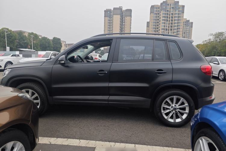 Used Volkswagen Tiguan 2017 300TSI Automatic Two-Wheel Drive Silk Road Comfort Edition Left Side