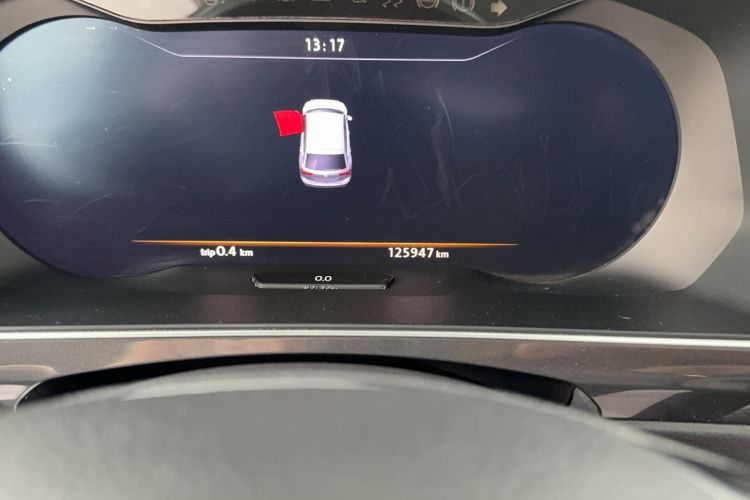 Used Volkswagen Tiguan 2017 330TSI All-Wheel-Drive Innovation Model Odometer Close Up