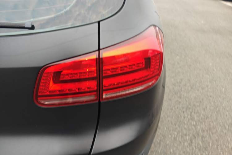 Used Volkswagen Tiguan 2017 300TSI Automatic Two-Wheel Drive Silk Road Comfort Edition Right Rear Taillight