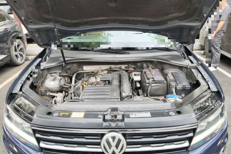 Used Volkswagen Tiguan 2017 280TSI Two-Wheel-Drive Elite Version Engine Bay