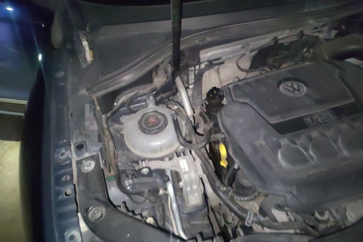 Used Volkswagen Tiguan 2017 330TSI All-Wheel-Drive Innovation Model Engine Bay Right