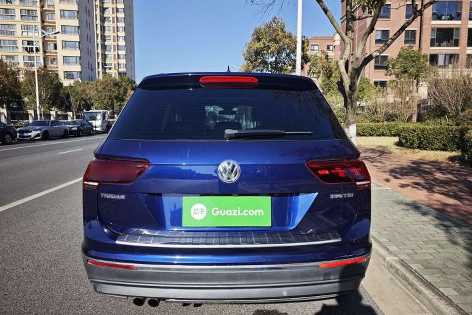 Used Volkswagen Tiguan 2017 330TSI All-Wheel-Drive Innovation Model Exterior 5