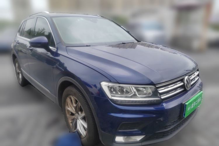 Used Volkswagen Tiguan 2017 280TSI Two-Wheel-Drive Elite Version Front Right 45 Deg
