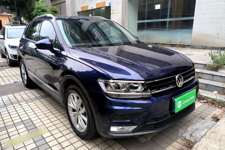 Used Volkswagen Tiguan 2017 280TSI Two-Wheel-Drive Elite Version Front Right 45 Deg