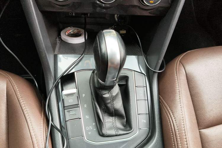 Used Volkswagen Tiguan 2017 280TSI Two-Wheel-Drive Elite Version Gear Lever