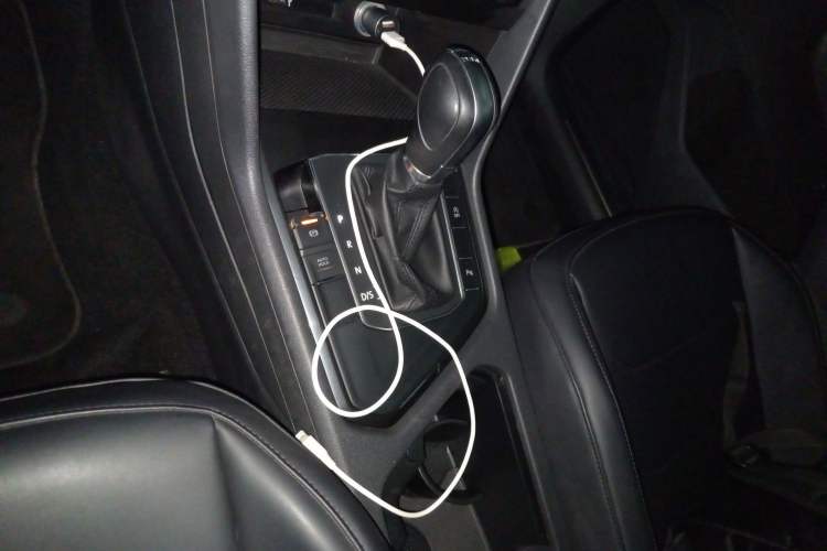 Used Volkswagen Tiguan 2017 280TSI Two-Wheel-Drive Elite Version Gear Lever