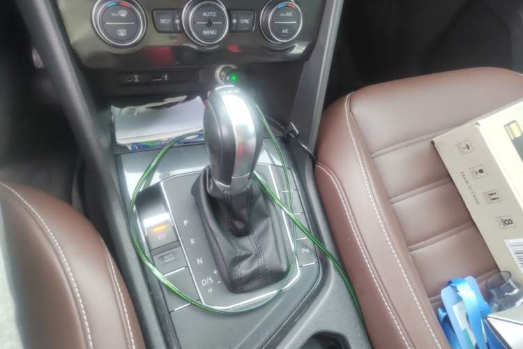 Used Volkswagen Tiguan 2017 280TSI Two-Wheel-Drive Elite Version Gear Lever