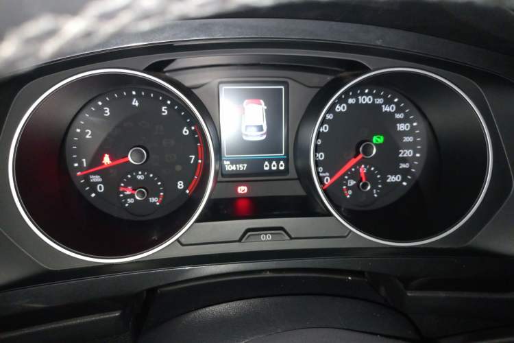 Used Volkswagen Tiguan 2017 280TSI Two-Wheel-Drive Elite Version Instrument Cluster