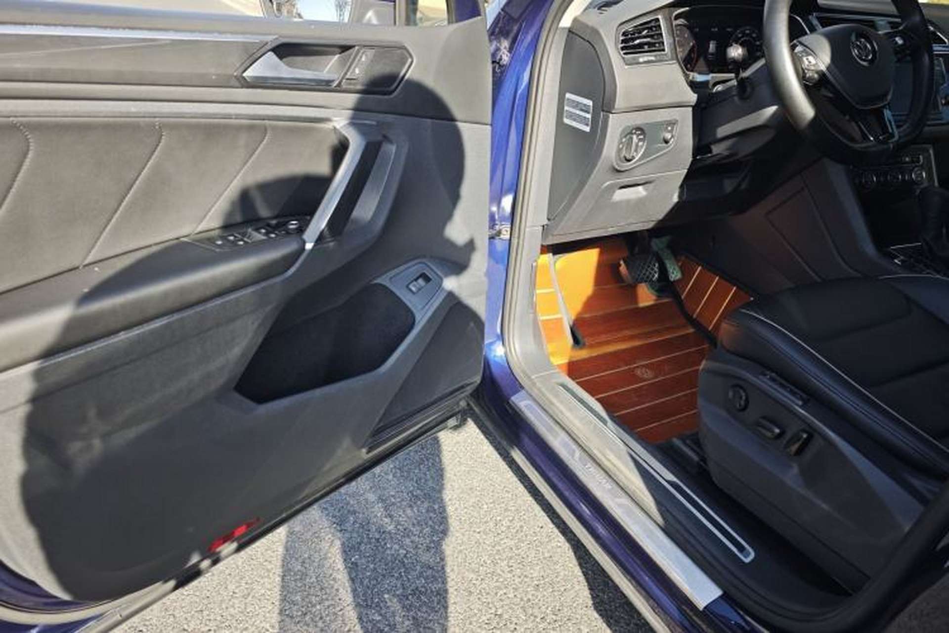Used Volkswagen Tiguan 2017 330TSI All-Wheel-Drive Innovation Model Interior 3