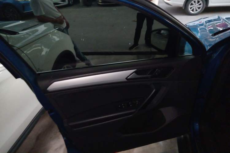 Used Volkswagen Tiguan 2017 280TSI Two-Wheel-Drive Elite Version Left Front Door Interior