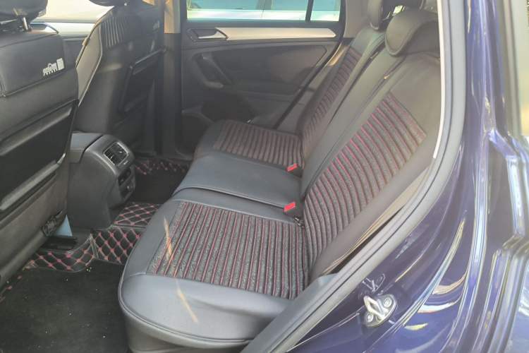 Used Volkswagen Tiguan 2017 280TSI Two-Wheel-Drive Elite Version Left Rear Seat