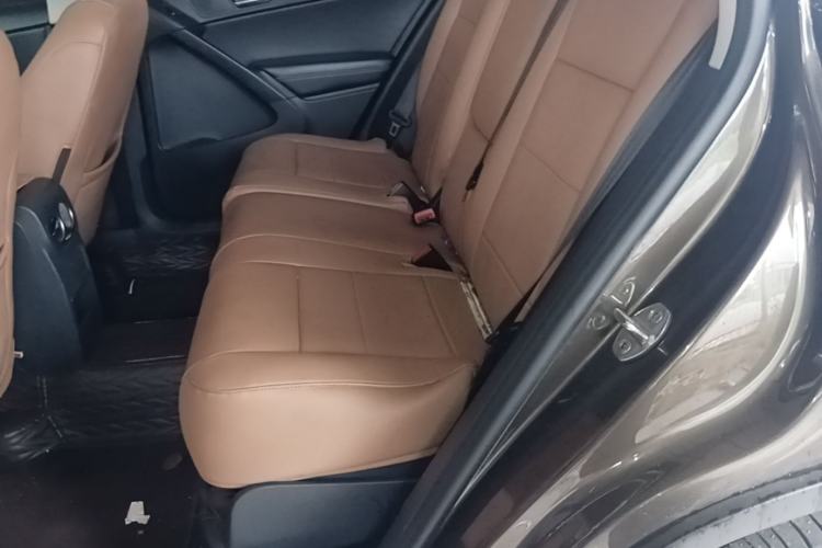 Used Volkswagen Tiguan 2017 300TSI Automatic Two-Wheel Drive Silk Road Luxury Edition Left Rear Seat