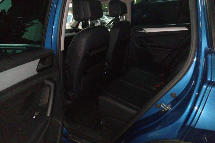 Used Volkswagen Tiguan 2017 280TSI Two-Wheel-Drive Elite Version Left Rear Seat