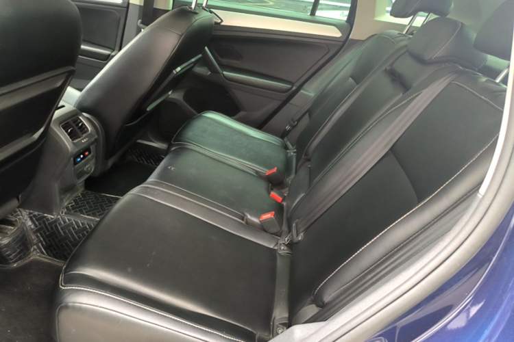 Used Volkswagen Tiguan 2017 280TSI Two-Wheel-Drive Elite Version Left Rear Seat