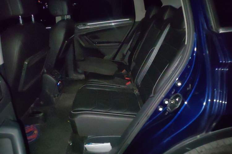 Used Volkswagen Tiguan 2017 330TSI All-Wheel-Drive Innovation Model Left Rear Seat