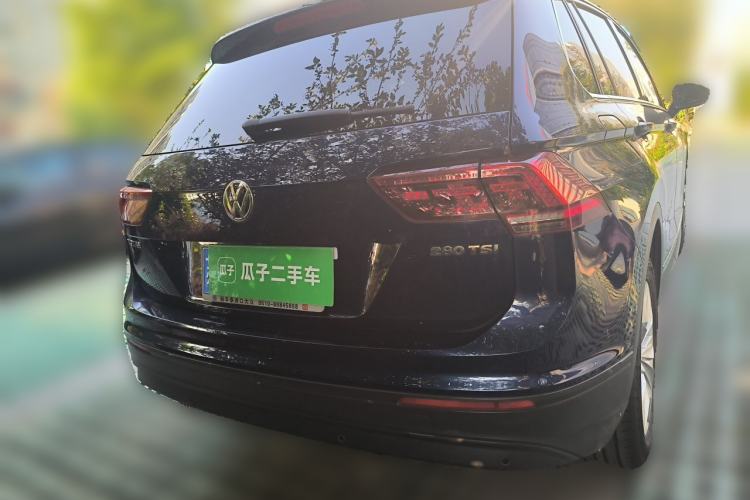 Used Volkswagen Tiguan 2017 280TSI Two-Wheel-Drive Elite Version Rear