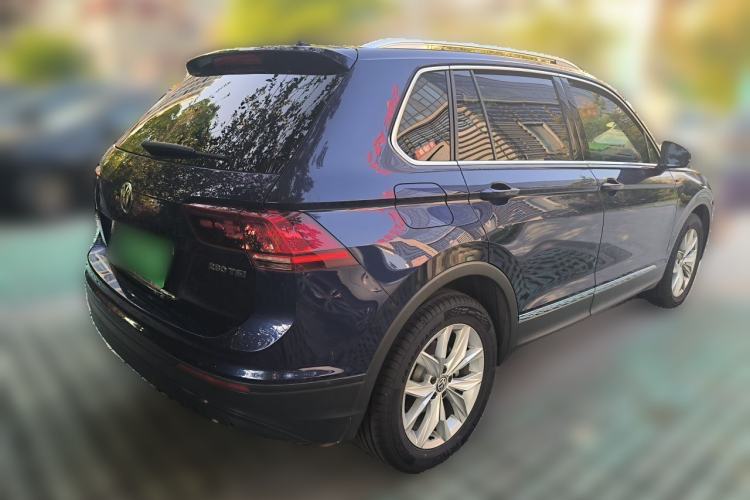 Used Volkswagen Tiguan 2017 280TSI Two-Wheel-Drive Elite Version Rear Right 45 Deg