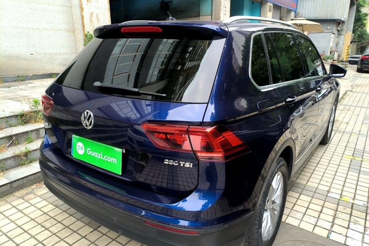 Used Volkswagen Tiguan 2017 280TSI Two-Wheel-Drive Elite Version Rear Right 45 Deg