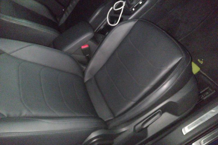 Used Volkswagen Tiguan 2017 280TSI Two-Wheel-Drive Elite Version Right Front Seat