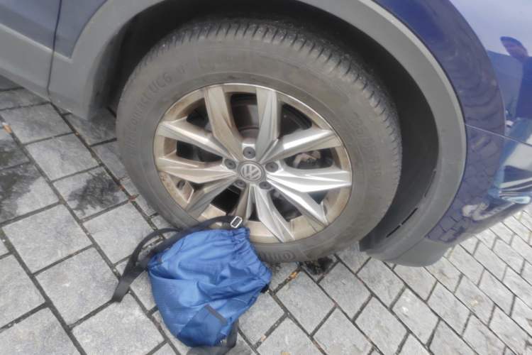 Used Volkswagen Tiguan 2017 280TSI Two-Wheel-Drive Elite Version Right Front Wheel Hub