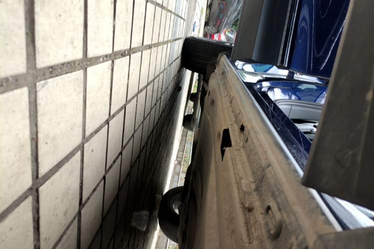 Used Volkswagen Tiguan 2017 280TSI Two-Wheel-Drive Elite Version Right Side Sill