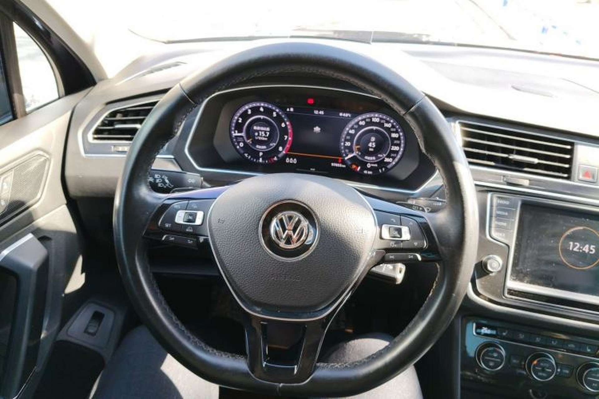 Used Volkswagen Tiguan 2017 330TSI All-Wheel-Drive Innovation Model Steering Wheel