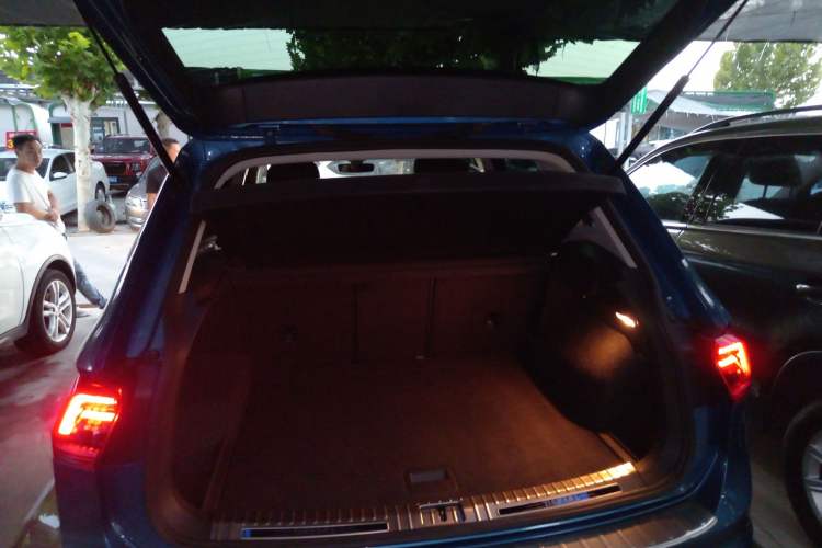 Used Volkswagen Tiguan 2017 280TSI Two-Wheel-Drive Elite Version Trunk