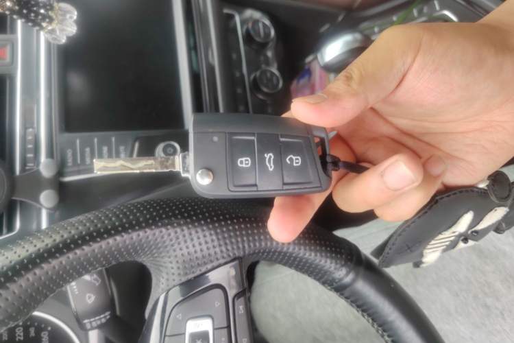 Used Volkswagen Tiguan 2017 280TSI Two-Wheel-Drive Elite Version Vehicle Key