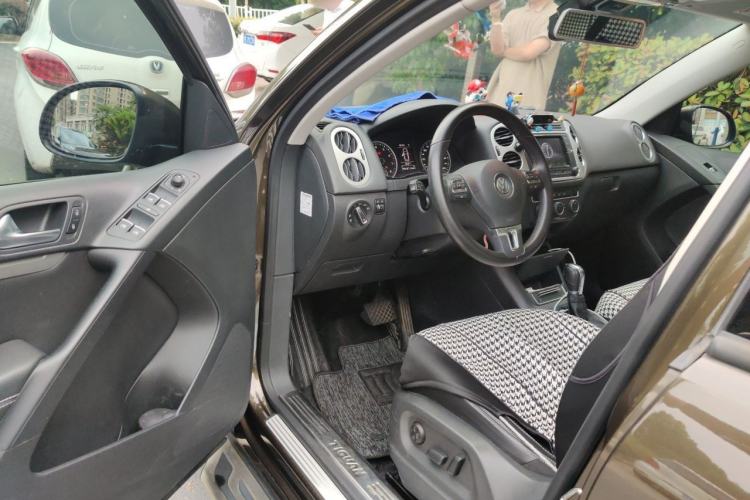 Used Volkswagen Tiguan 2017 300TSI Automatic Two-Wheel Drive Silk Road Comfort Edition Driver Seat