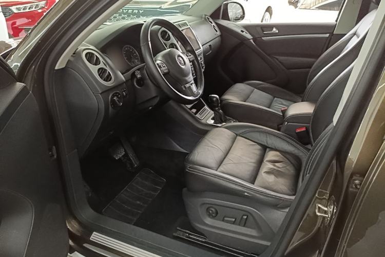 Used Volkswagen Tiguan 2017 300TSI Automatic Two-Wheel Drive Silk Road Comfort Edition Driver Seat