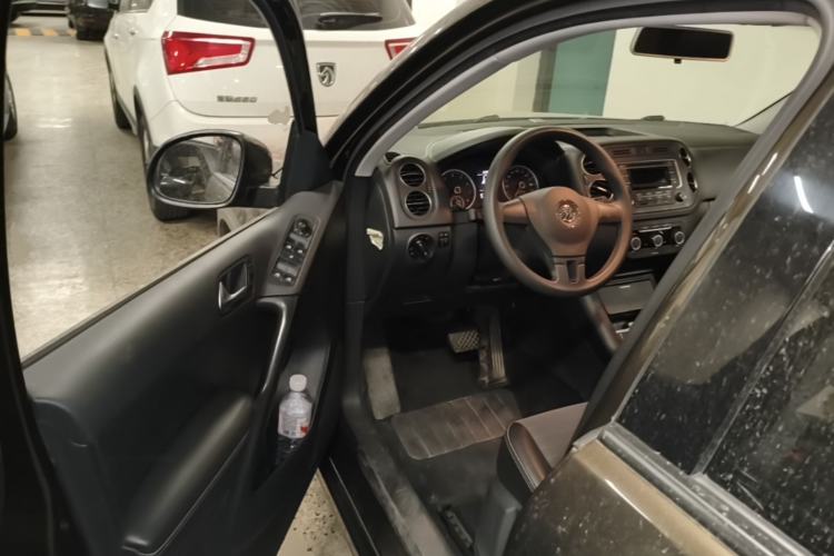 Used Volkswagen Tiguan 2017 300TSI Automatic Two-Wheel Drive Silk Road Luxury Edition Driver Seat